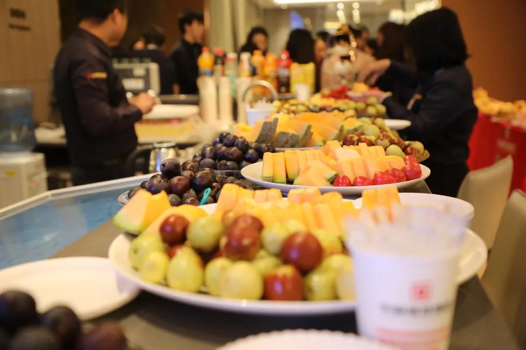 員工生日會丨金秋碩果，共度韶華，祝壽星們生日快樂！